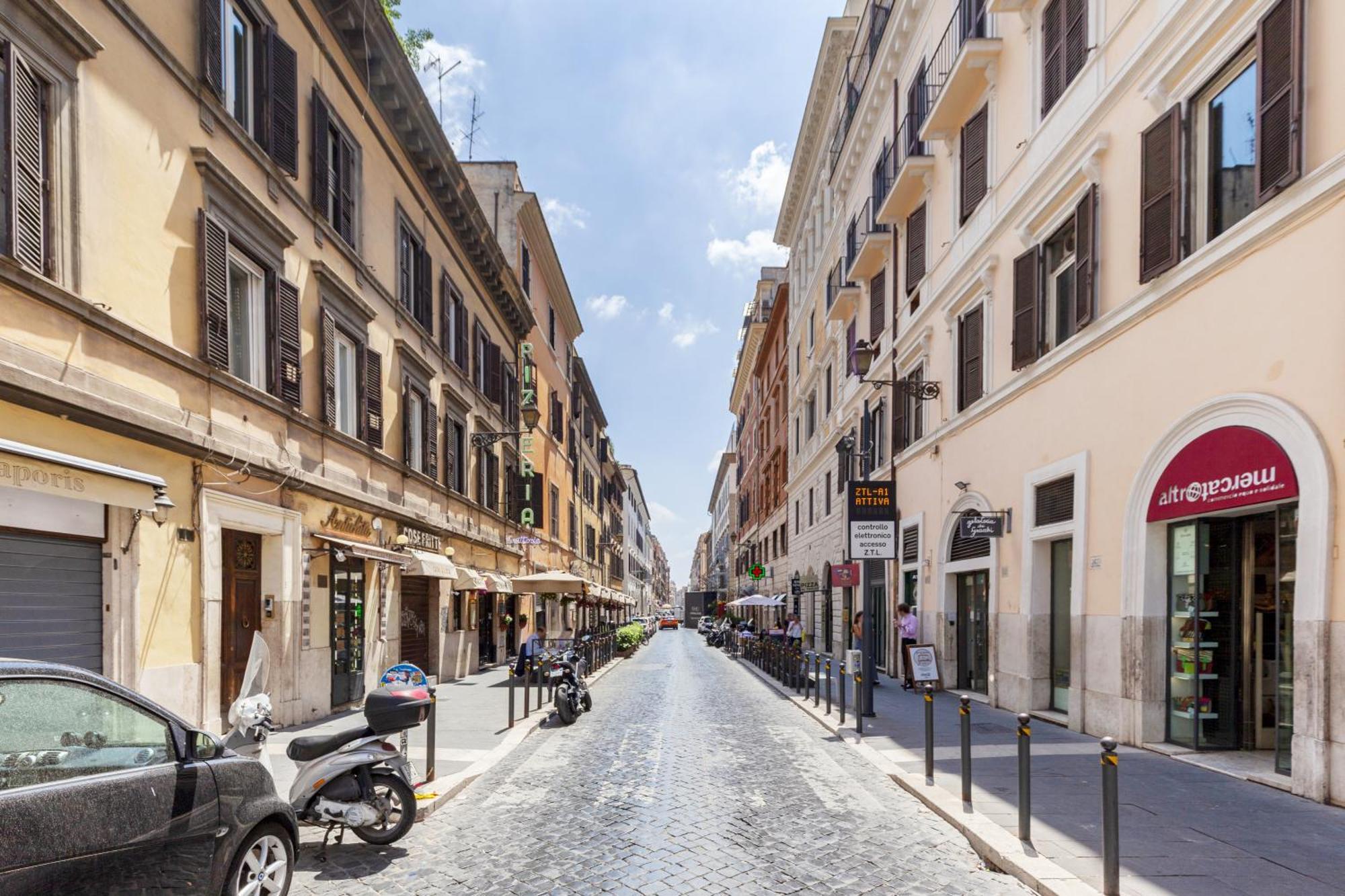 Spanish Steps Historic Apartment Rome Exterior photo